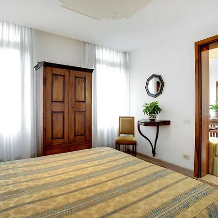 San Giorgio Degli Schiavoni * ונציה