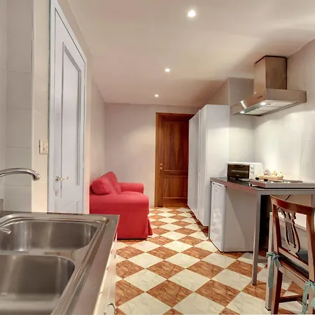 San Giorgio Degli Schiavoni מלון