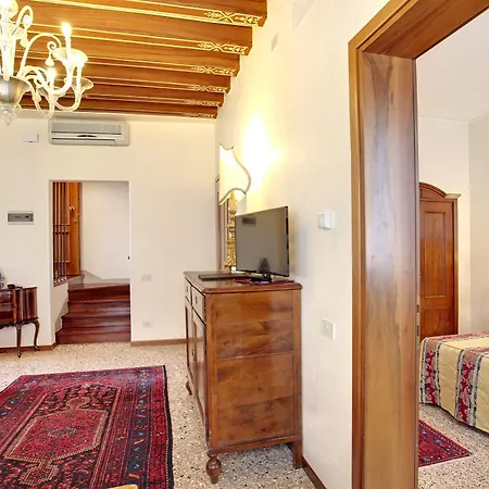 San Giorgio Degli Schiavoni ונציה